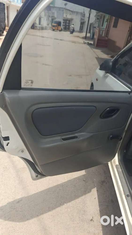 Maruti Suzuki Alto 2011 1.0 Vxi Manual