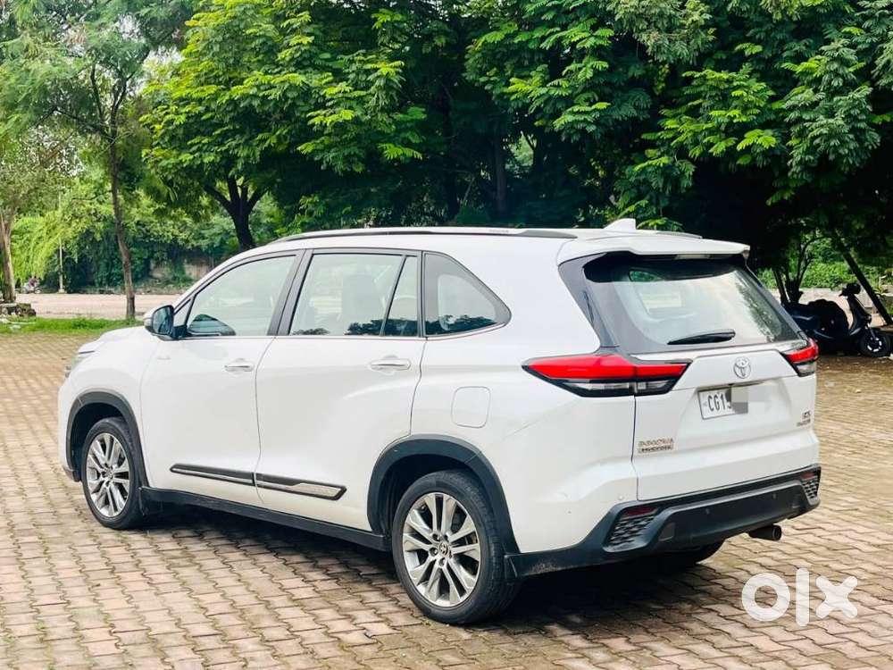 Toyota Innova Hycross 2.0 Zx Hybrid 7 Str, 2024, Electric