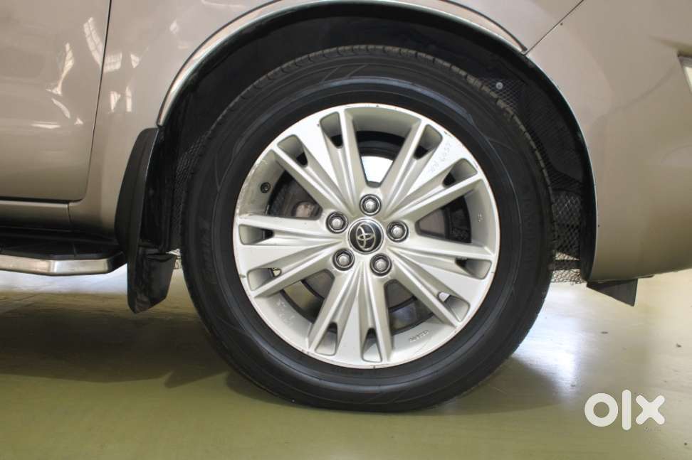 Toyota Innova Crysta 2.8 Z, 2016, Diesel