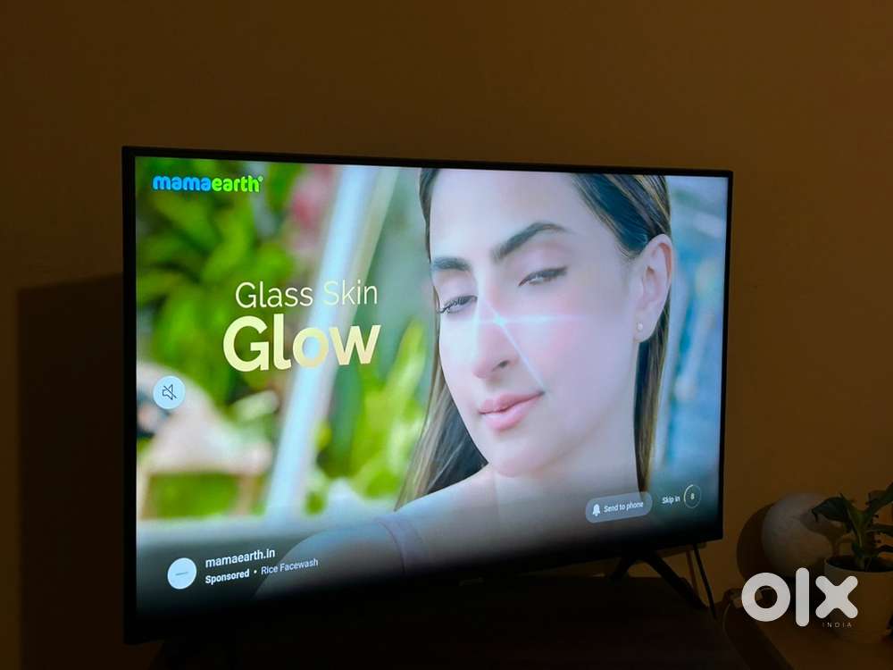 Samsung 108 cm (43 inch) Ultra HD (4K) LED Smart Tizen TV (UA43AU7600)