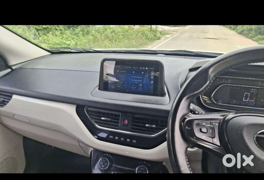 Tata Nexon 1.2 Revotron Xz Plus, 2023, Petrol