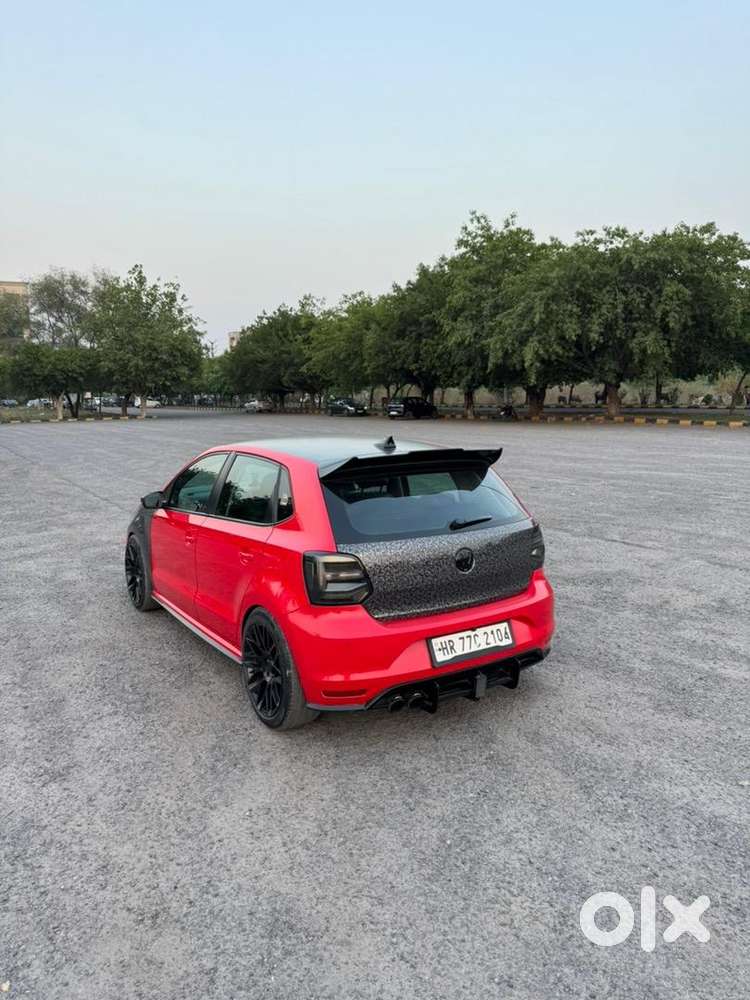 Volkswagen Car 2021 Waiting
