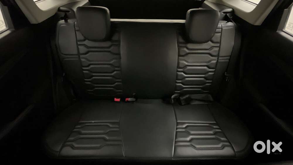 Maruti Suzuki Brezza Vxi At, 2023, Petrol
