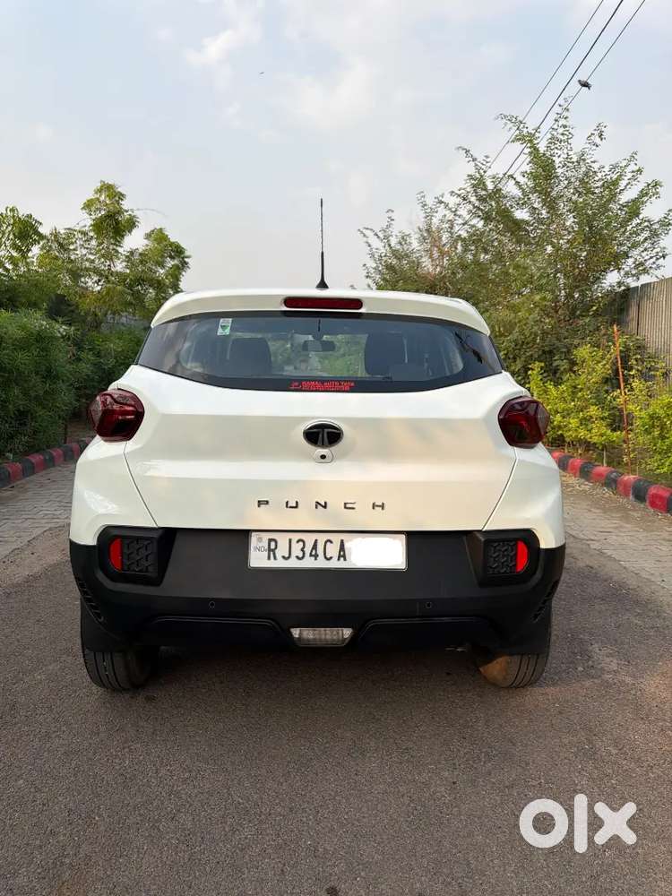 Tata Punch 1.2p Adventure +