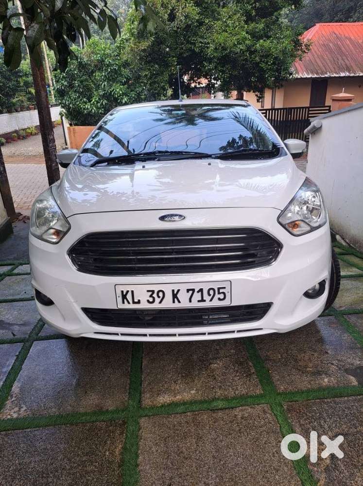 Ford Figo Petrol Titanium, 2017, Petrol