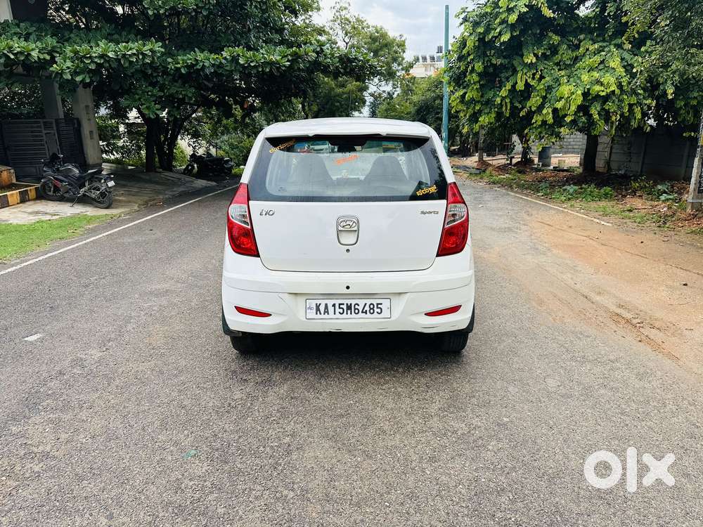 Hyundai I10 Sportz, 2014, Petrol