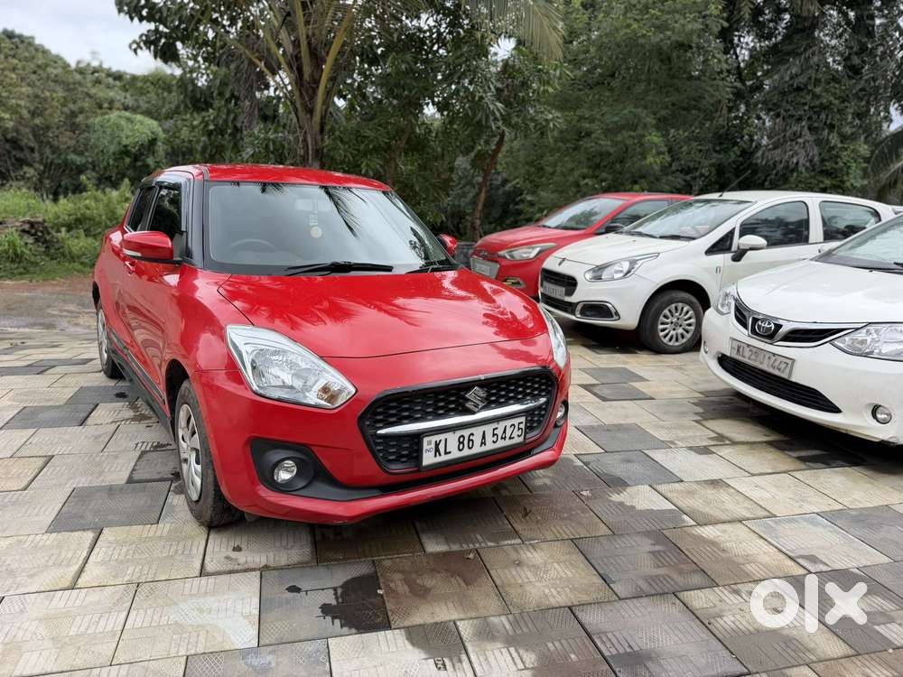 Maruti Suzuki Swift Vxi + Manual, 2022, Petrol