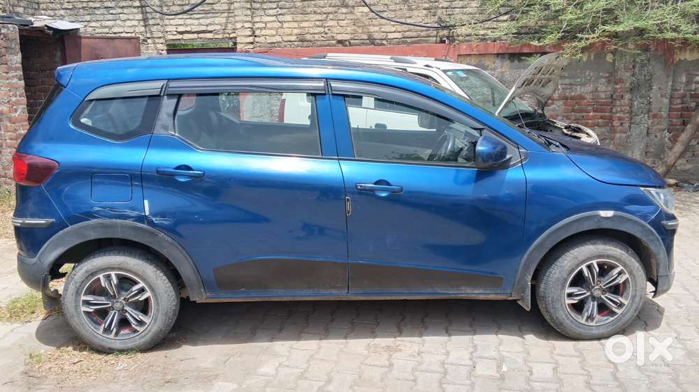 Renault Triber Rxl, 2021, Petrol