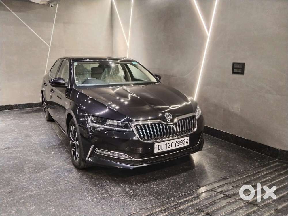 Skoda Superb 2.0 Tsi At L&k, 2023, Petrol