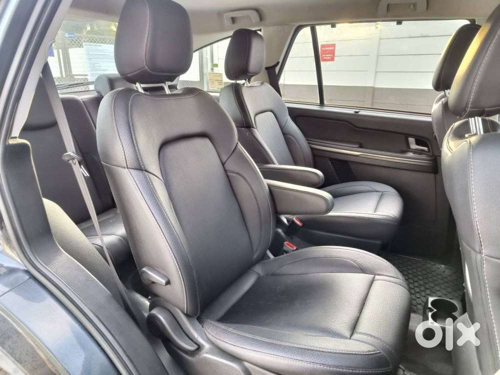 Tata Hexa 2.2 Xt 4x2 6 Str Dual Tone, 2017, Diesel