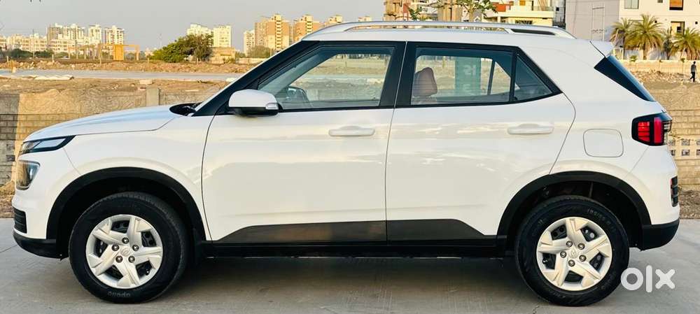Hyundai Verna 1.5 Sx Petrol Mt, 2023, Petrol