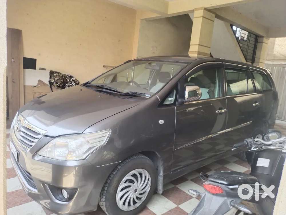 Toyota Innova 2012 Diesel Well Maintained