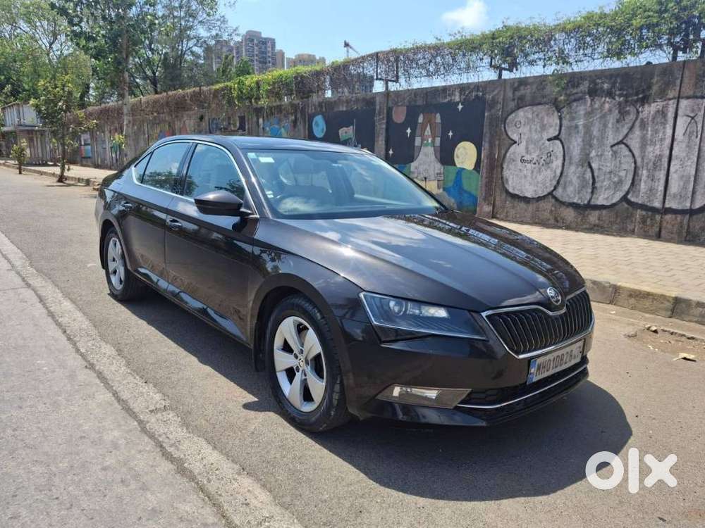 Skoda Superb Style 1.8 Tsi At, 2018, Petrol