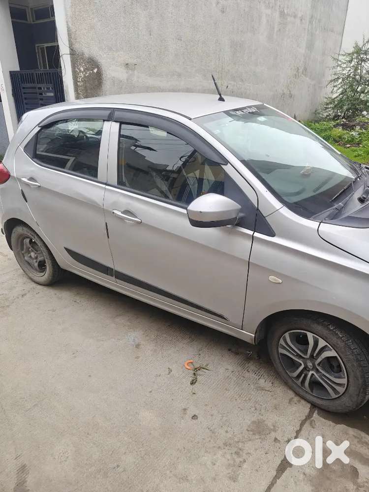 Tata Tiago Petrol 2020