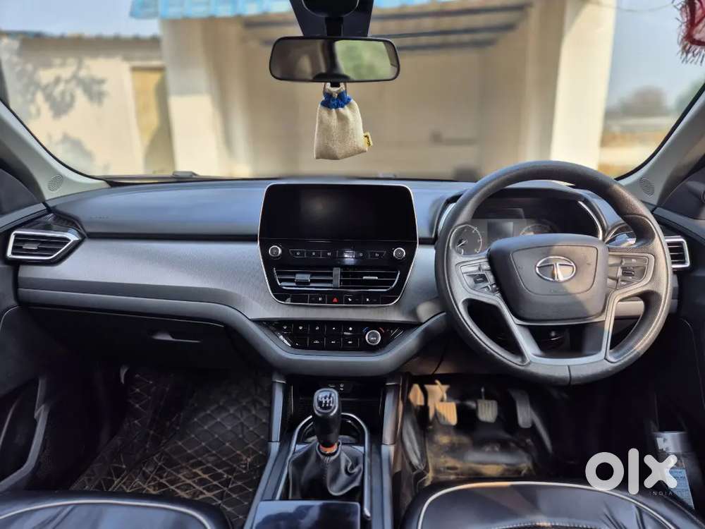 Tata Harrier 2021 With Sunroof Push Button