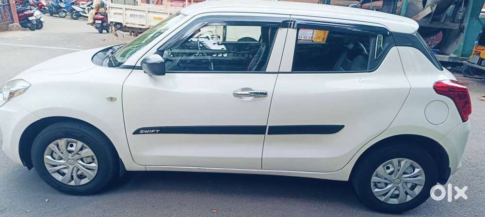 Maruti Suzuki Swift 1.2 Lxi (o), 2020, Petrol
