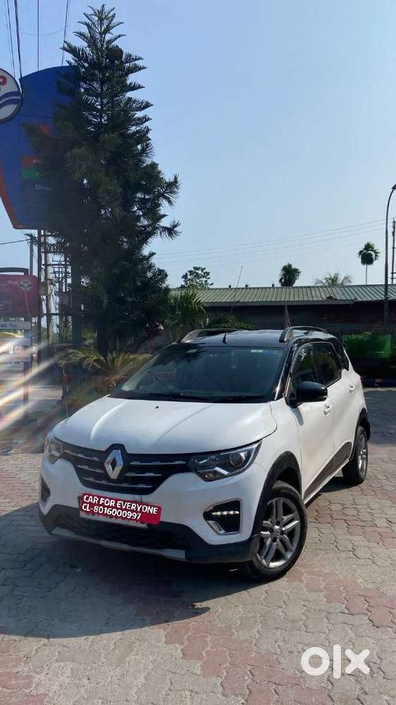 Renault Triber Rxt, 2023, Petrol