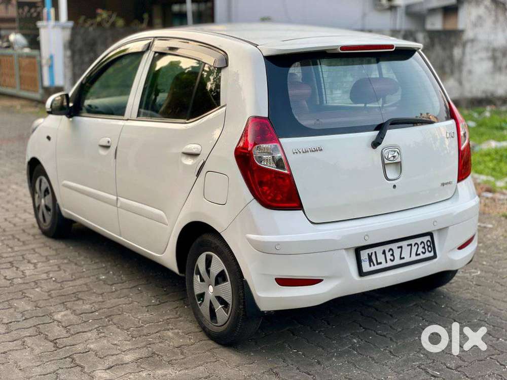 Hyundai I10 Sportz At, 2013, Petrol