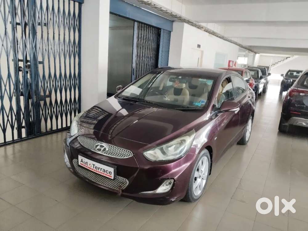 Hyundai Verna Fluidic 1.6 Vtvt Sx Automatic, 2011, Petrol