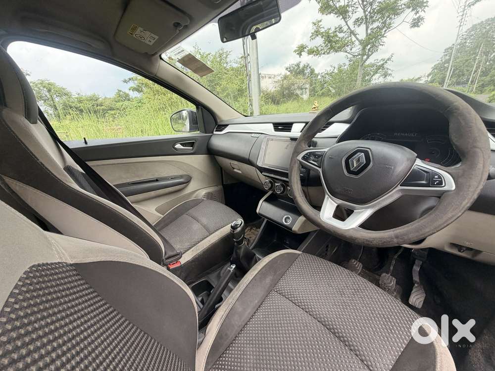 Renault Triber Rxz, 2022, Petrol