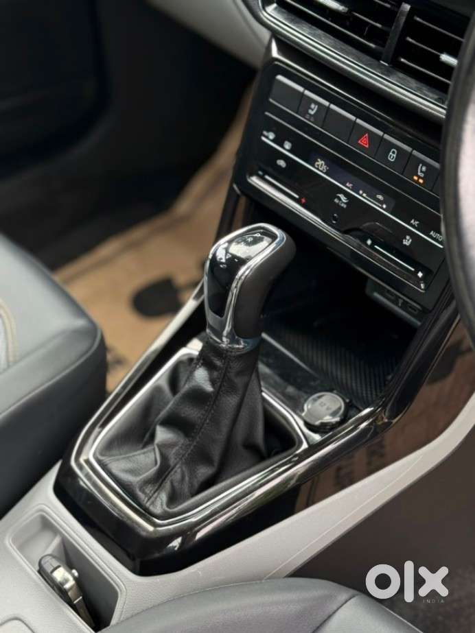 Skoda Kushaq 1.0 Tsi Style At, 2021, Petrol
