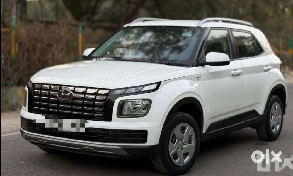 Hyundai Venue 1.2 S Plus, 2023, Petrol