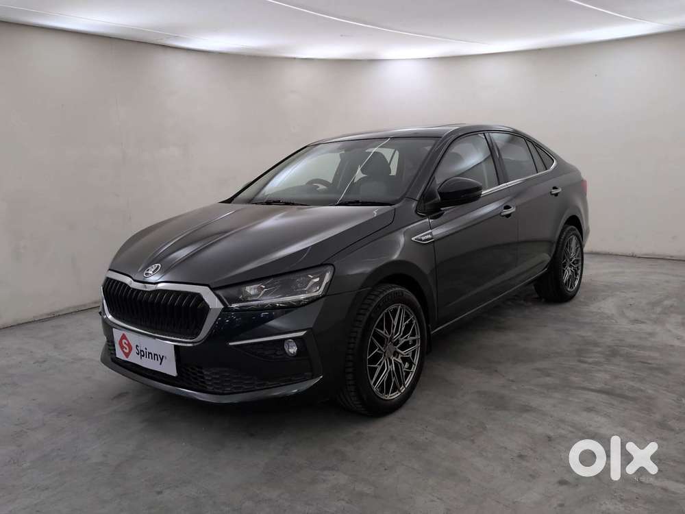 Skoda Slavia Style 1.0l Tsi At, 2022, Petrol