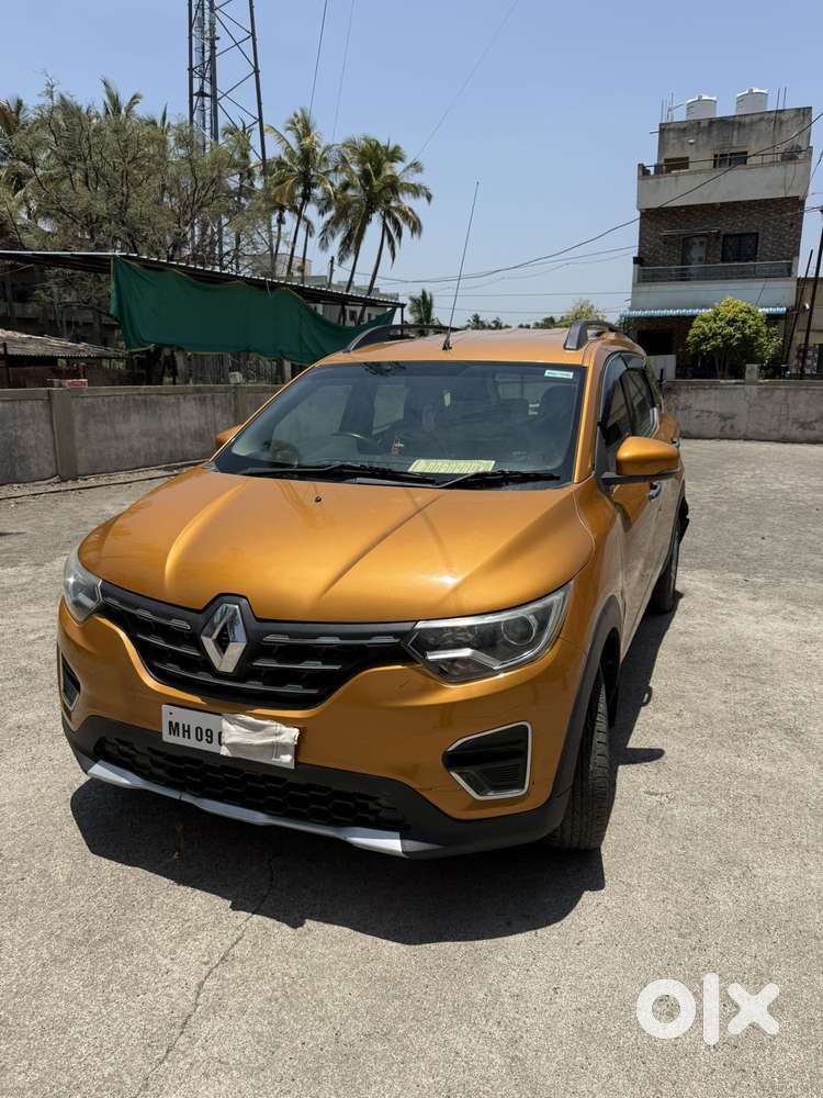 Renault Triber Rxz, 2023, Petrol