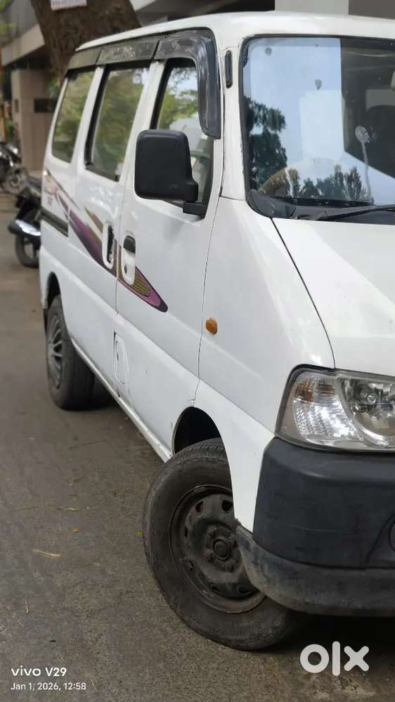 Maruti Suzuki Eeco 5star Ac