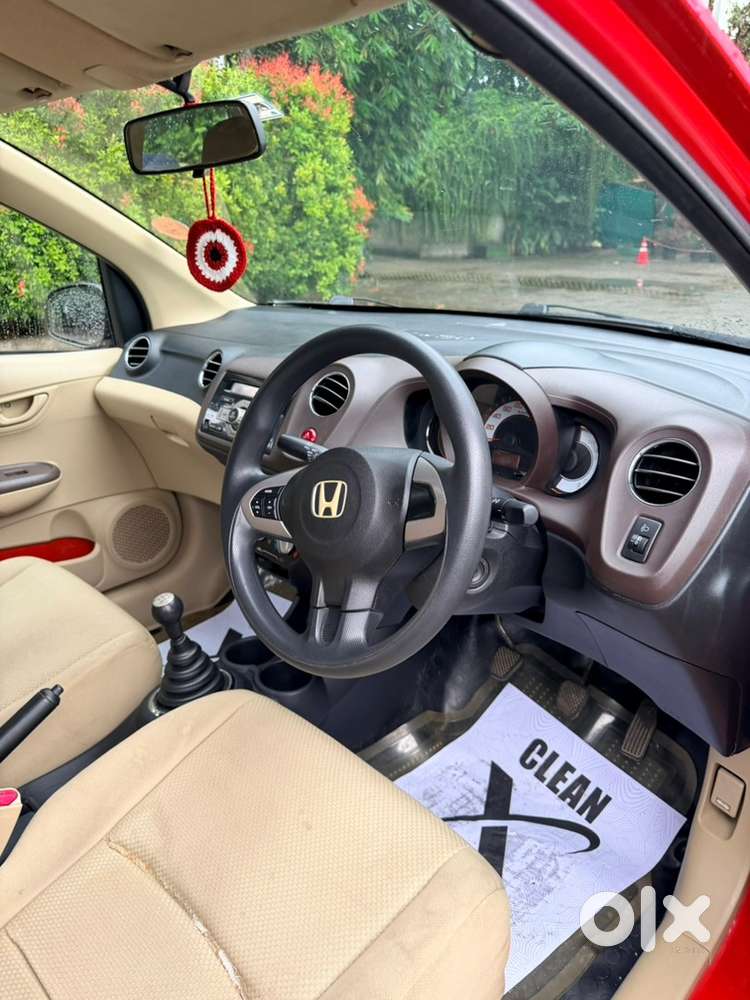 Honda Brio Petrol 2012