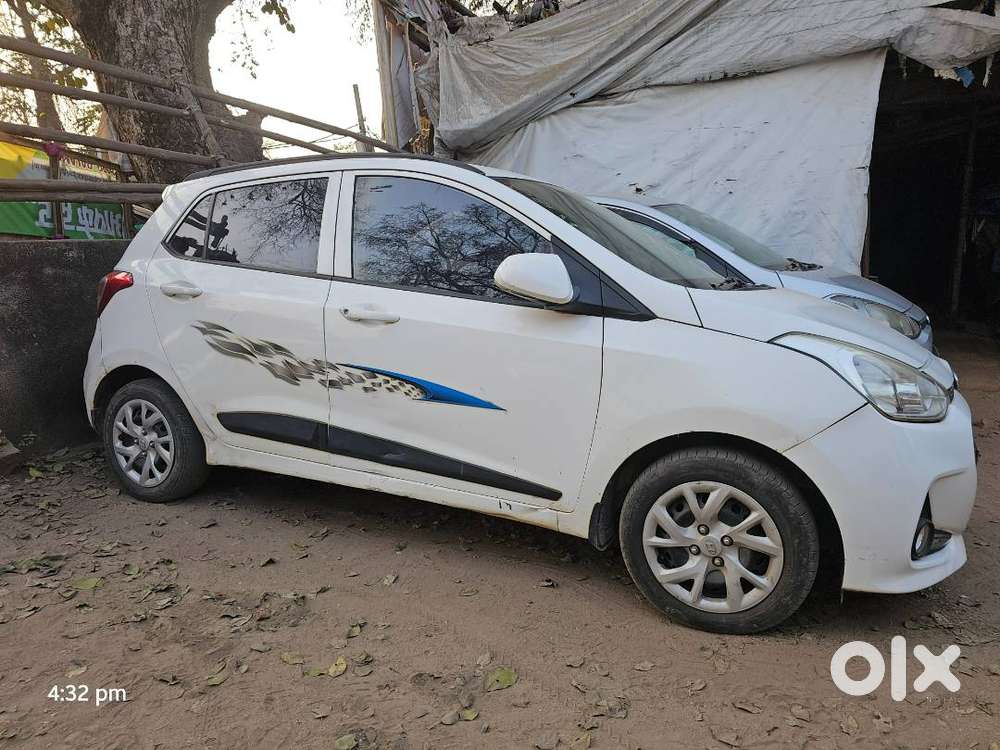 Hyundai Grand I10 2017 Diesel Well Maintained