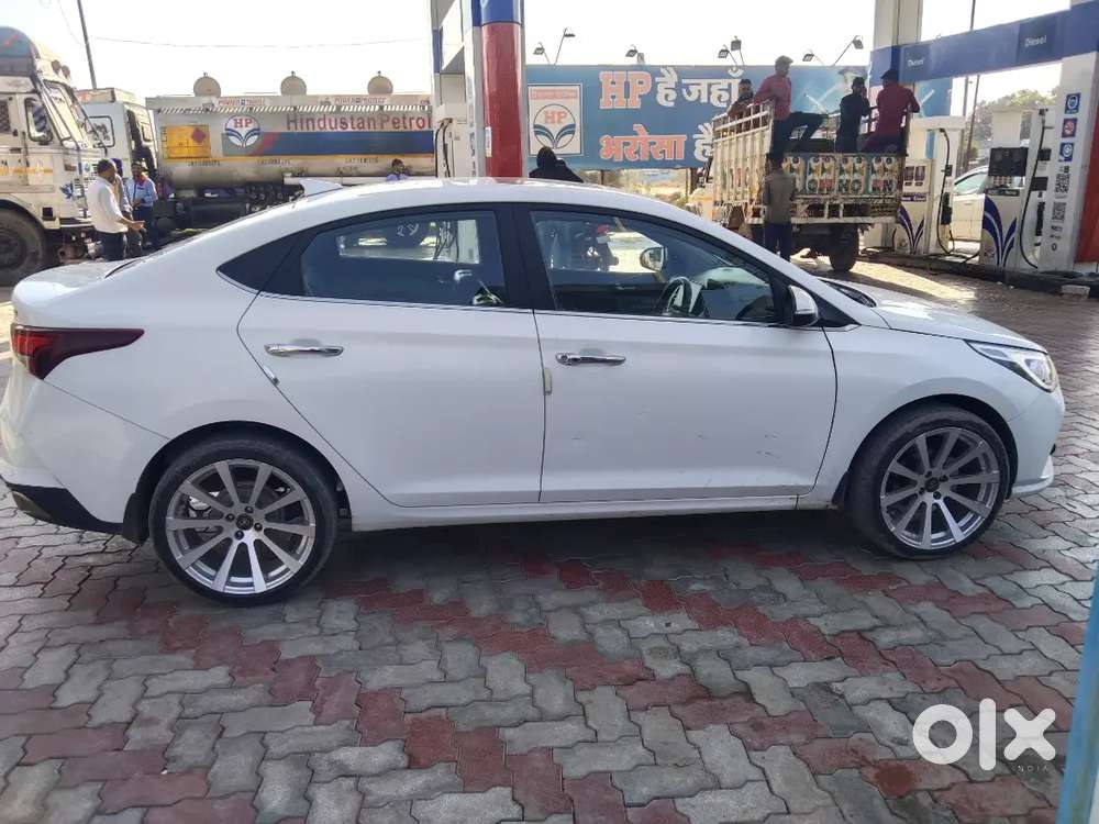 Hyundai Verna 2023 Petrol Well Maintained Army Person Driven