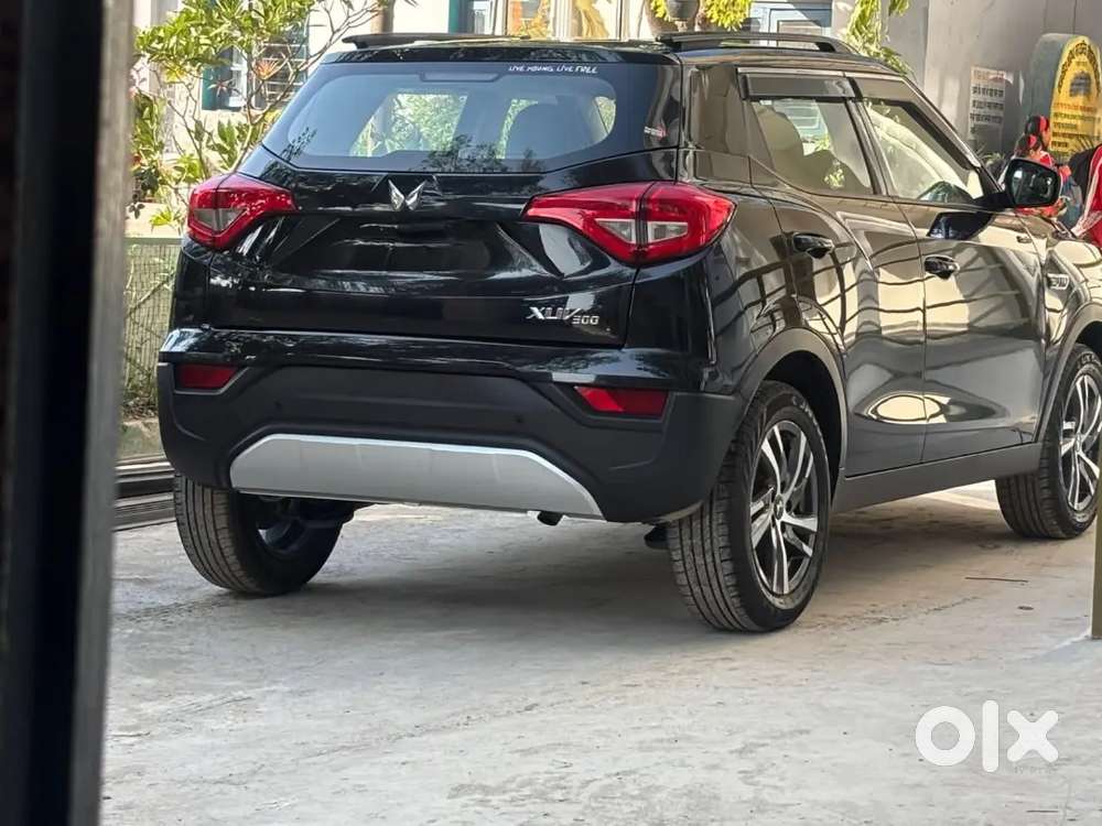 Mahindra Xuv300 2024 Petrol 30000 Km Driven