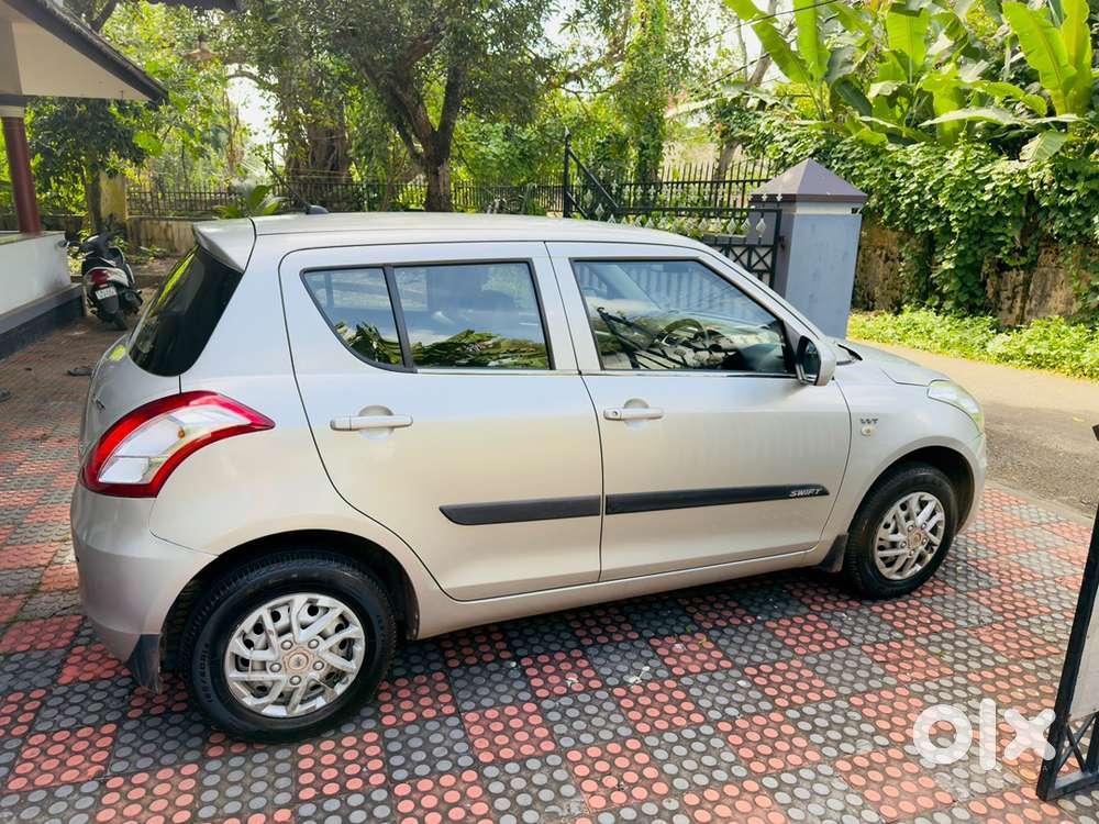 Maruti Suzuki Swift 2015 Petrol 48000 Km Driven