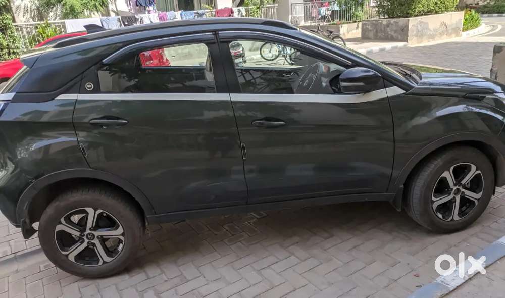 Tata Nexon Xza+s Amt Petrol  Top Variant  Excellent Condition