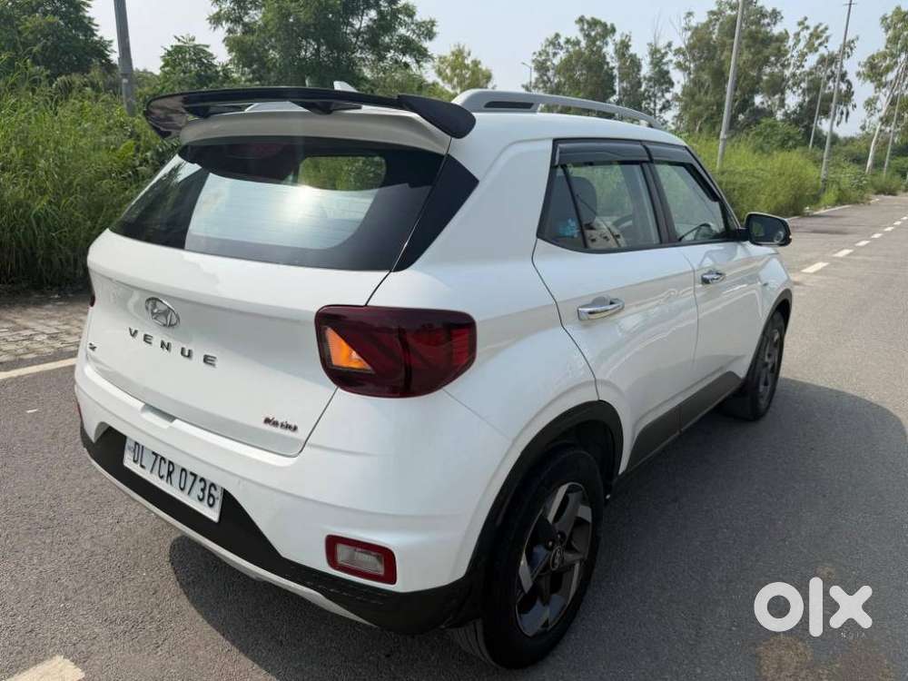 Hyundai Venue 1.0 Sx (o) Turbo Dct, 2019, Petrol