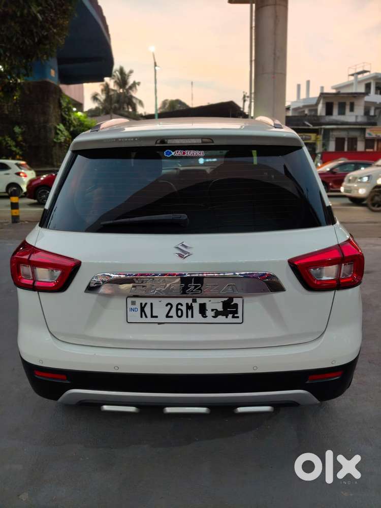 Maruti Suzuki Brezza 1.5 Zxi Plus Smart Hybrid, 2022, Petrol