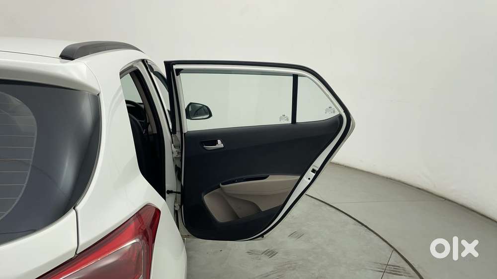 Hyundai Grand I10 1.2 Kappa Sportz Option At, 2017, Petrol