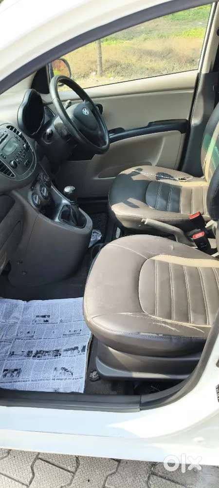Hyundai I10 Sportz 2013 1st Owner Petrol Cng New Tayar Bima Valid