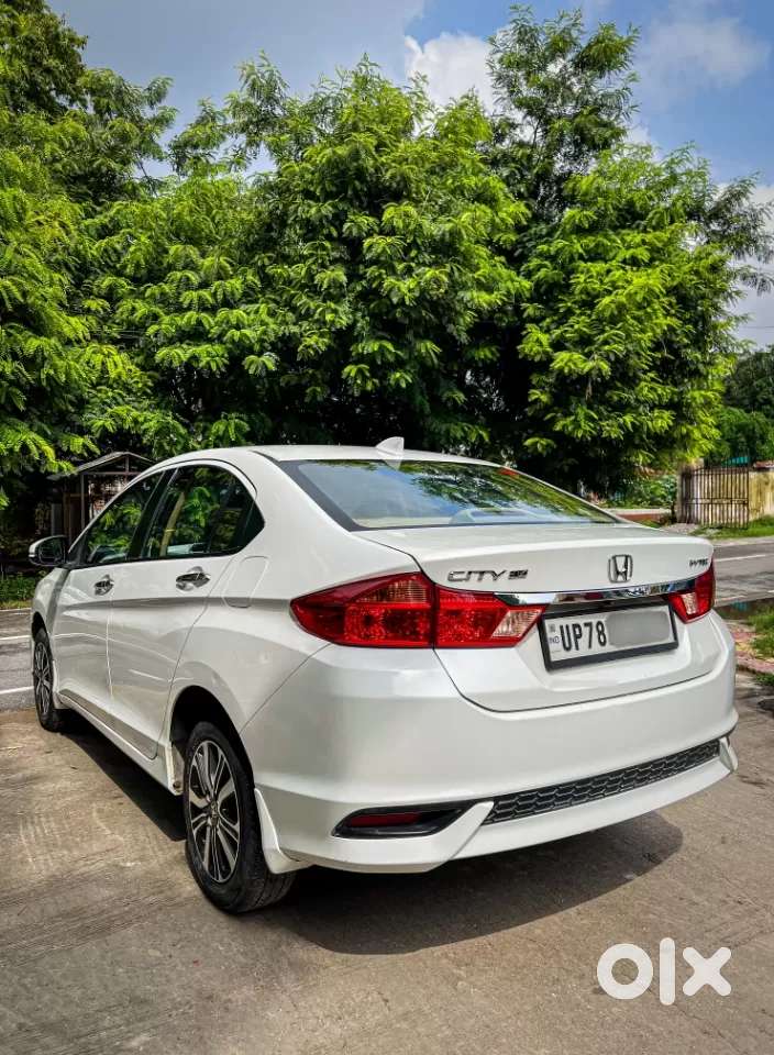Honda City 1.5 V 4th Gen I-vtec Mt, 2017, Petrol