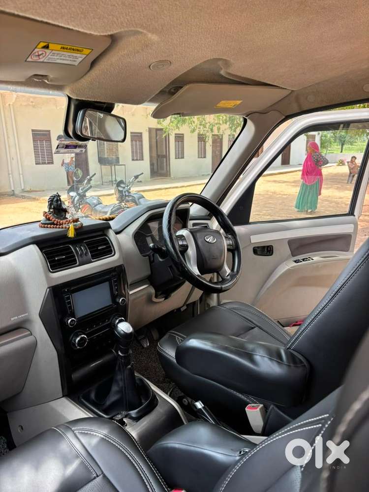 Mahindra Scorpio 2015 Diesel Well Maintained With Top Features