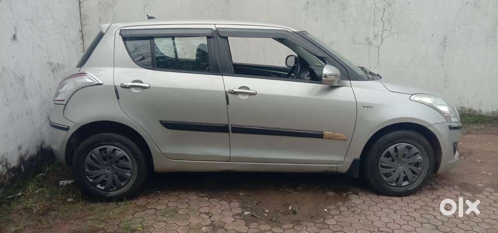 Maruti Suzuki Swift Vxi 1.2 Abs Bs-iv, 2014, Petrol