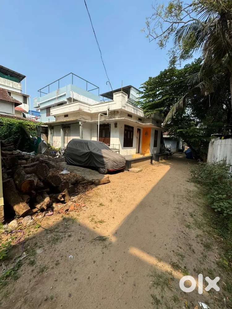 MG  road very near  9 cent house for sale