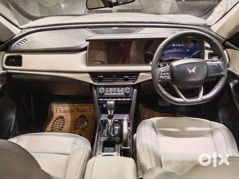 Mahindra Xuv700 2.2 Ax 5 Diesel At 7 Str, 2023, Diesel