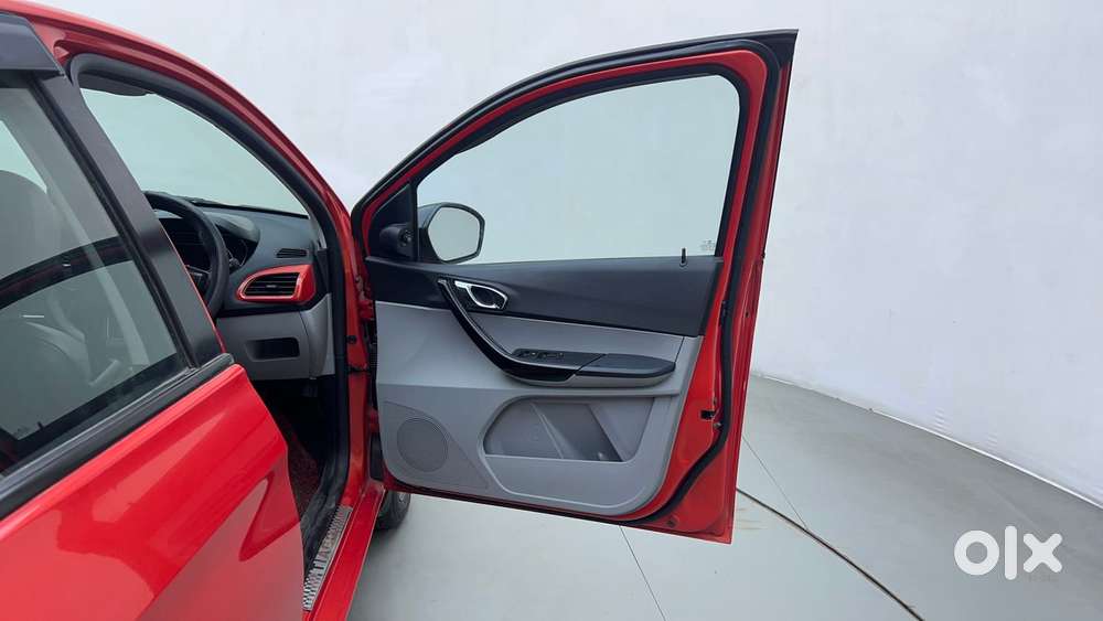 Tata Tiago 1.2 Revotron Xz Plus Dual Tone, 2020, Petrol