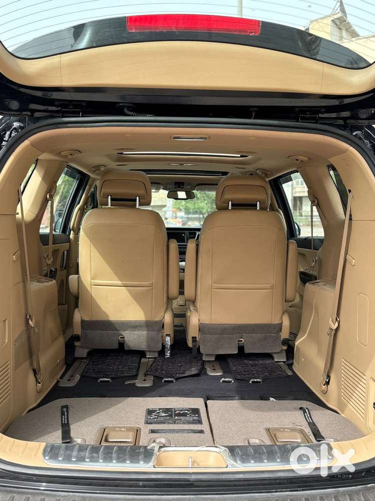 Kia Carnival Limousine Plus 7 Str, 2022, Diesel