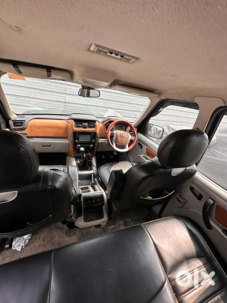 Top Model S11 Black Color