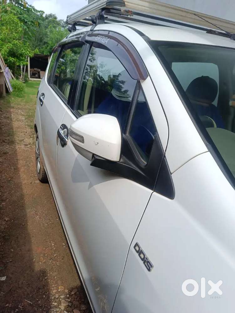 Maruti Suzuki Ertiga 2015
