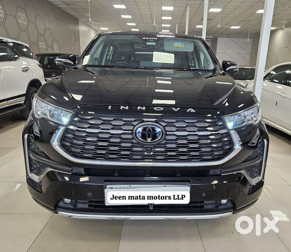Toyota Innova Hycross 2.0 Zx (o) Hybrid 7 Str, 2024, Petrol