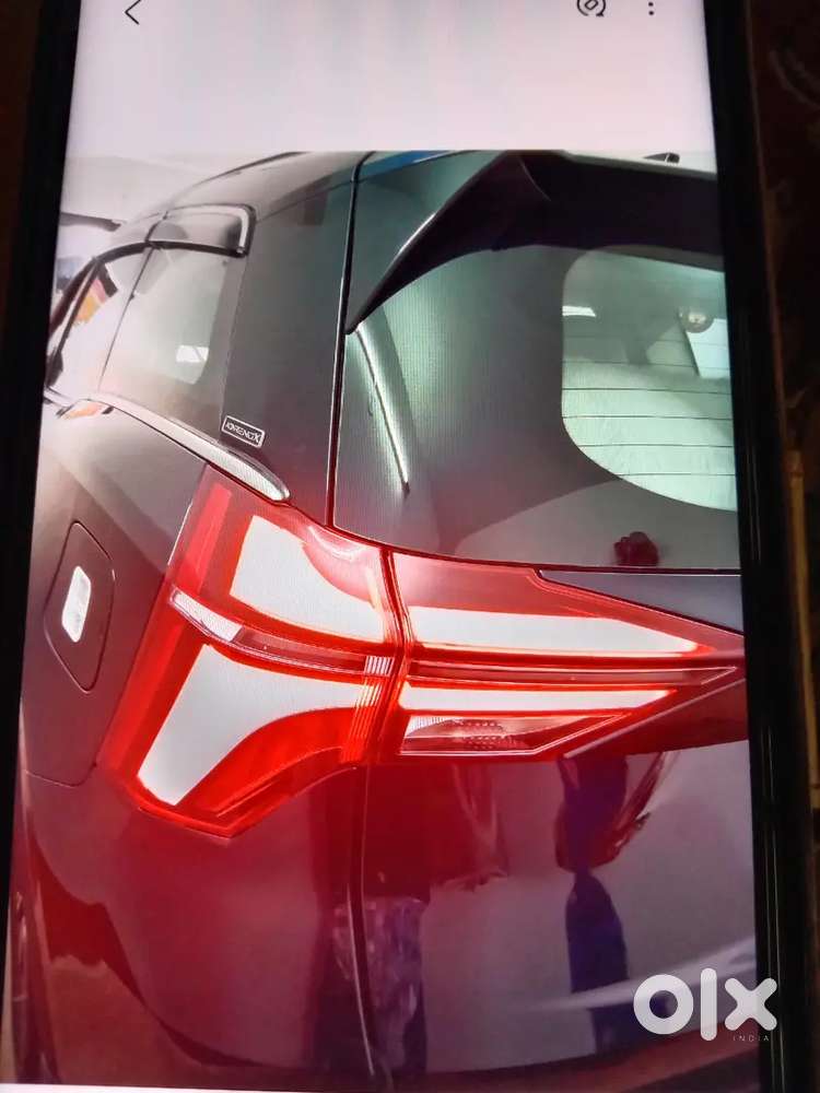 Mahindra Xuv700 2023 Petrol 14400 Km Driven